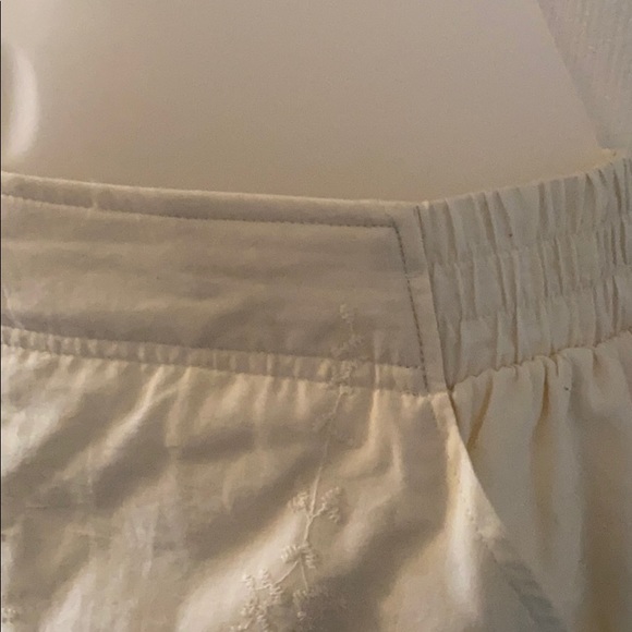 Xhilaration Cream Lace Shorts - Picture 6 of 8